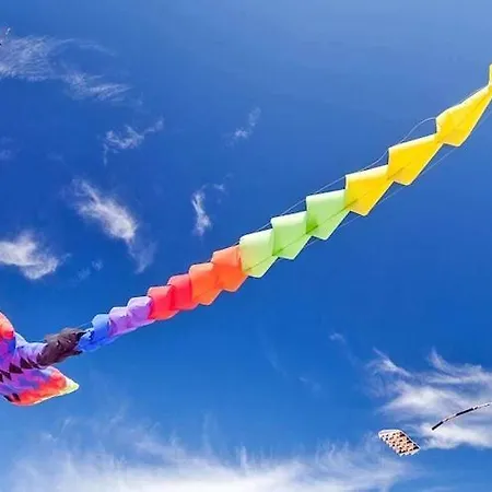 In With Parking Space شقة *